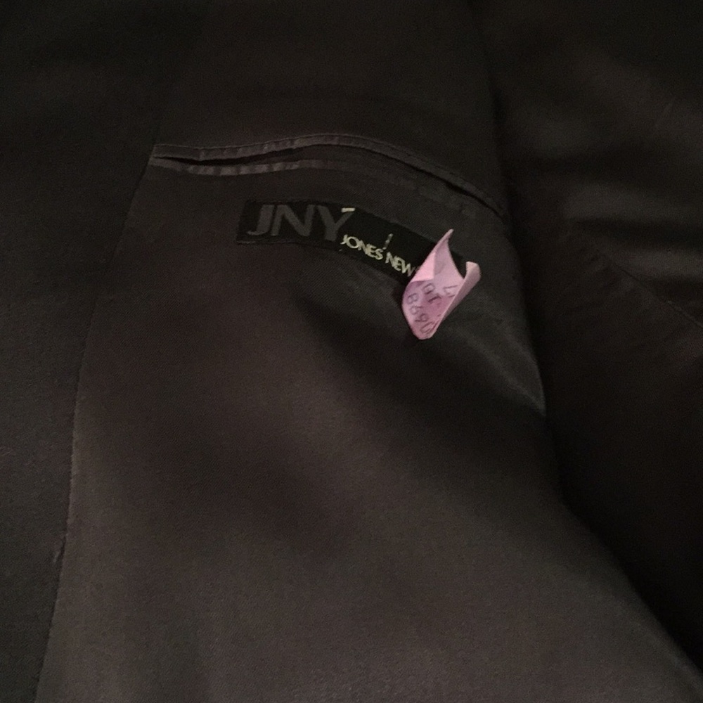 Men suit - Picture 6 of 8